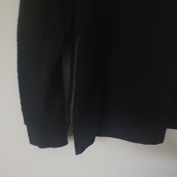 Theory Black Textured V-neck Side Zip Sweater Size Small - Picture 10 of 10
